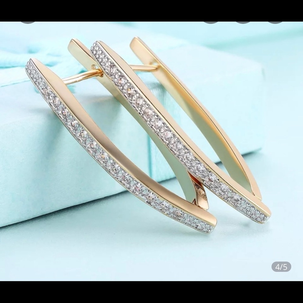Hoop earrings - Picture 2 of 2